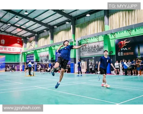 重庆羽毛球队战术解析与训练策略探讨聚焦羽毛球运动发展