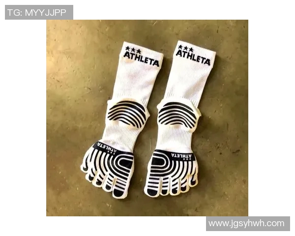 足球装备选购指南：如何选择适合你的高性能球袜