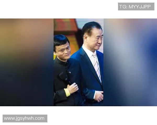 王健林与足球明星的亲密互动视频揭示他对足球的热爱与支持
