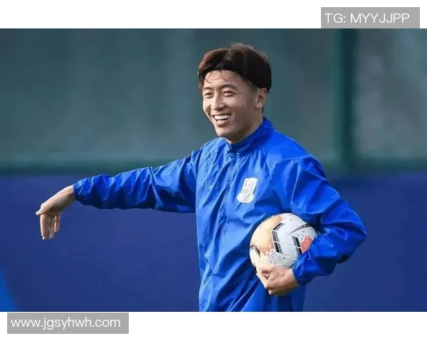 足球明星专访幕后揭秘字幕翻译背后的故事与挑战