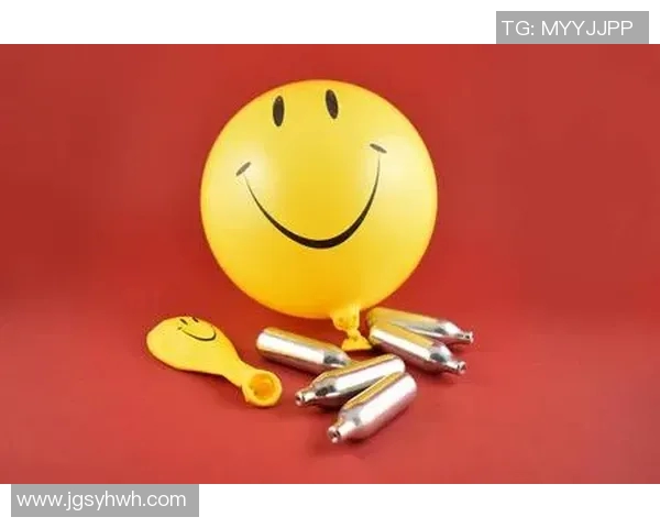 足球明星充气装饰图片展示让您的派对瞬间变得精彩纷呈